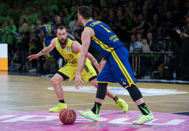 神并不重合 神并不重合